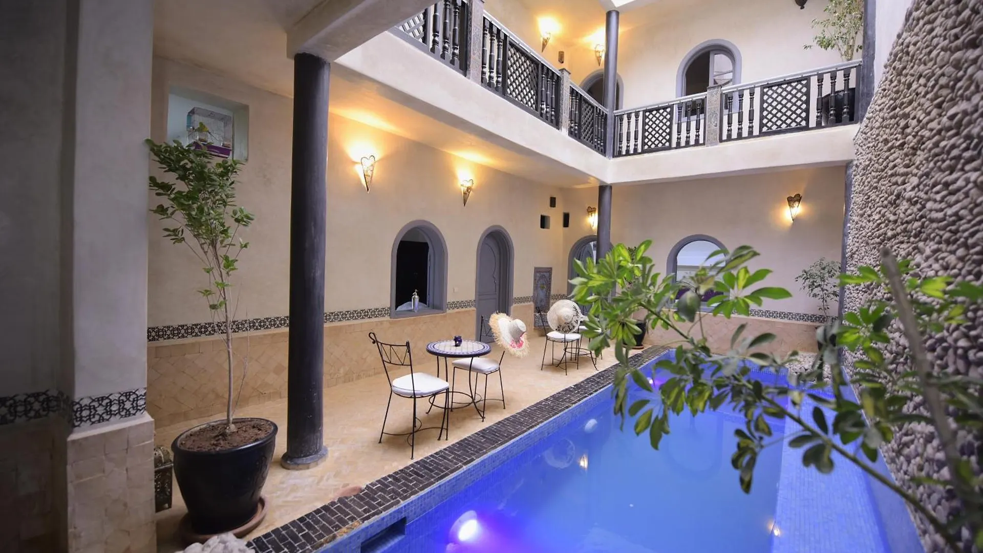 Maison d'hôtes privatisée avec piscine chauffée, jacuzzi, service hôtelier Marrakesh